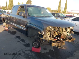 2003 GMC Sierra 2500HD Work Truck with VIN 1GTHC23U13F182751, listed as a IAAI auction lot 41230613 with Not provided miles and . Bid and sale history available at DreamBid. Image 1.