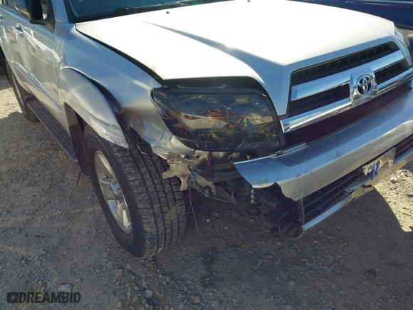 2005 Toyota 4Runner SR5 with VIN JTEZU14R258028882, listed as a IAAI auction lot 41745577 with 251,256 mi miles. Bid and sale history available at carsss.com. Image 6.