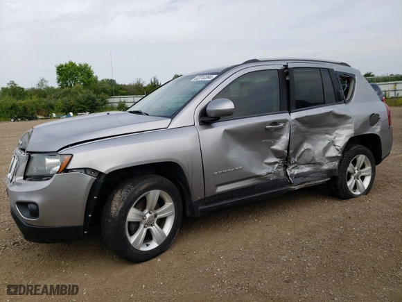 2016 Jeep Compass High Altitude Edition with VIN 1C4NJDEB8GD637788, listed as a Copart auction lot 52401915 with 151,995 mi miles and Salvage Title. Bid and sale history available at carsss.com. Image 1.