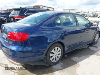 2014 Volkswagen Jetta S with VIN 3VW2K7AJ2EM405085, listed as a IAAI auction lot 42587833 with 138,731 mi miles and . Bid and sale history available at DreamBid. Image 4.