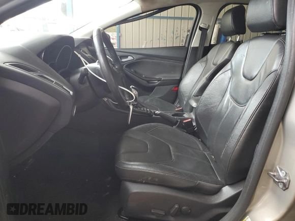 2015 Ford Focus Titanium с VIN 1FADP3N27FL210598, выставлен на аукционе Copart как лот 61410955 с пробегом 126 394 миль миль и Чистый • Clean title. История ставок и продаж доступна на DreamBid. Изображение 7.
