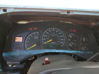 2000 Chevrolet Silverado 1500 LS with VIN 2GCEK19T2Y1156978, listed as a Copart auction lot 63539884 with 209,759 mi miles and Salvage Title. Bid and sale history available at carsss.com. Image 9.