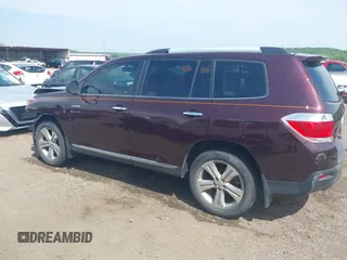 2012 Toyota Highlander Limited с VIN 5TDYK3EH5CS072729, выставлен на аукционе IAAI как лот 42098412 с пробегом 168 117 миль миль и . История ставок и продаж доступна на DreamBid. Изображение 15.
