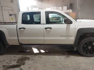 2014 Chevrolet Silverado 1500 LT with VIN 1GCUKREC4EF193227, listed as a IAAI auction lot 41323597 with 189,886 mi miles. Bid and sale history available at carsss.com. Image 13.