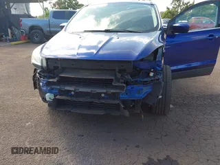 2014 Ford Escape SE with VIN 1FMCU0GXXEUB72956, listed as a IAAI auction lot 41529805 with 59,890 mi miles. Bid and sale history available at carsss.com. Image 6.