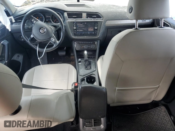 2018 Volkswagen Tiguan SEL with VIN 3VV3B7AX4JM006010, listed as a Copart auction lot 61416365 with 52,483 mi miles and Salvage title. Bid and sale history available at DreamBid. Image 8.