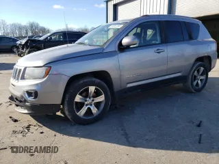 2016 Jeep Compass Latitude with VIN 1C4NJDEB2GD697923, listed as a Copart auction lot 84081394 with 167,240 mi miles and Salvage Title. Bid and sale history available at carsss.com. Image 1.