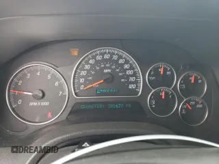 2004 GMC Envoy SLT with VIN 1GKDT13S842439635, listed as a Copart auction lot 63317194 with 201,672 mi miles and Salvage Title. Bid and sale history available at carsss.com. Image 9.