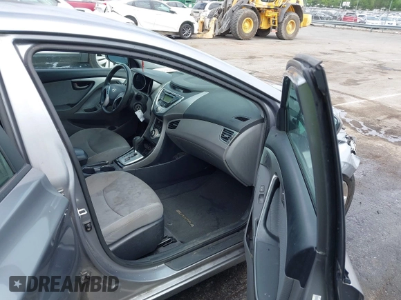 2012 Hyundai Elantra GLS с VIN KMHDH4AE7CU364937, выставлен на аукционе IAAI как лот 42312743 с пробегом 170 695 миль миль и . История ставок и продаж доступна на DreamBid. Изображение 5.