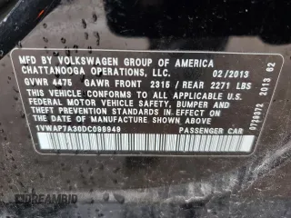 2013 Volkswagen Passat Wolfsburg Edition z VIN 1VWAP7A30DC098949, wystawiony jako Copart lot #55130225 z przebiegiem 99 441 mil mil oraz Szkoda całkowita • Salvage title. Historia ofert i sprzedaży dostępna na DreamBid. Obrazek 13.