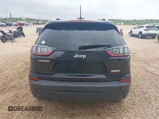 2019 Jeep Cherokee Altitude with VIN 1C4PJLLBXKD280354, listed as a IAAI auction lot 42124578 with 162,289 mi miles and . Bid and sale history available at DreamBid. Image 16.