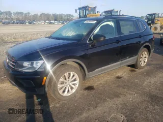 2018 Volkswagen Tiguan SEL z VIN 3VV2B7AX7JM141526, wystawiony jako Copart lot #44368885 z przebiegiem 59 830 mil mil oraz Szkoda całkowita • Salvage title. Historia ofert i sprzedaży dostępna na DreamBid. Obrazek 1.