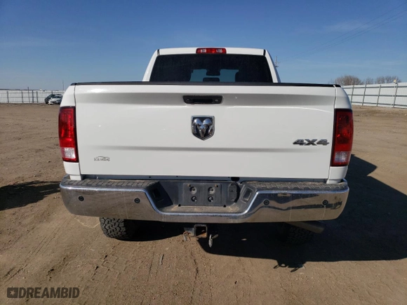 2018 Ram 2500 Tradesman with VIN 3C6UR5CJ0JG378557, listed as a Copart auction lot 47132455 with 105,773 mi miles and Salvage Title. Bid and sale history available at carsss.com. Image 6.