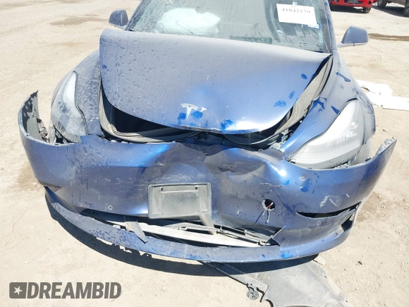 2020 Tesla Model 3 Standard Range Plus z VIN 5YJ3E1EA2LF739866, wystawiony jako IAAI lot #41842179 z przebiegiem 70 089 mil mil oraz . Historia ofert i sprzedaży dostępna na DreamBid. Obrazek 6.