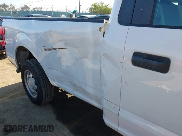 2017 Ford F-150 XL с VIN 1FTMF1C87HKC25037, выставлен на аукционе IAAI как лот 42293998 с пробегом 99 710 миль миль и . История ставок и продаж доступна на DreamBid. Изображение 6.