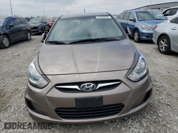 2012 Hyundai Accent GS z VIN KMHCT5AE0CU015960, wystawiony jako Copart lot #52250035 z przebiegiem 93 818 mil mil oraz Szkoda całkowita • Salvage title. Historia ofert i sprzedaży dostępna na DreamBid. Obrazek 5.