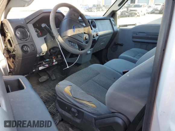 2014 Ford F-250 XL with VIN 1FDBF2A61EEA62194, listed as a Copart auction lot 48779655 with 262,168 mi miles and Clean title. Bid and sale history available at DreamBid. Image 8.