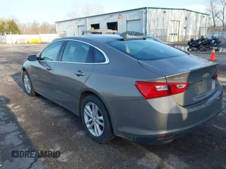 2018 Chevrolet Malibu LT with VIN 1G1ZD5ST8JF126050, listed as a IAAI auction lot 41947596 with 115,964 mi miles and . Bid and sale history available at DreamBid. Image 3.