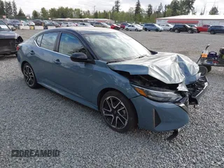 2024 Nissan Sentra SR z VIN 3N1AB8DV9RY247705, wystawiony jako IAAI lot #42196616 z przebiegiem 21 278 mil mil oraz . Historia ofert i sprzedaży dostępna na DreamBid. Obrazek 1.