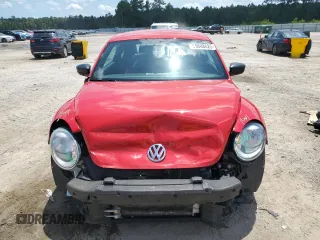 2018 Volkswagen Beetle S with VIN 3VWFD7AT7JM711691, listed as a Copart auction lot 59888825 with 69,283 mi miles and Salvage title. Bid and sale history available at DreamBid. Image 5.