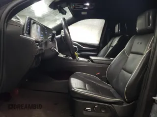 2023 Cadillac Escalade ESV 4WD Premium Luxury z VIN 1GYS4KKL7PR268558, wystawiony jako Copart lot #89128085 z przebiegiem 62 628 mil mil oraz Czysty tytuł • Clean title. Historia ofert i sprzedaży dostępna na DreamBid. Obrazek 7.