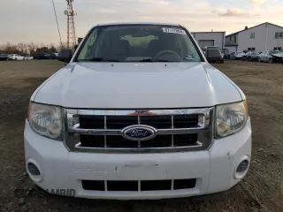 2010 Ford Escape XLS with VIN 1FMCU9C71AKC41887, listed as a Copart auction lot 87117884 with 126,687 mi miles and Clean title. Bid and sale history available at DreamBid. Image 5.
