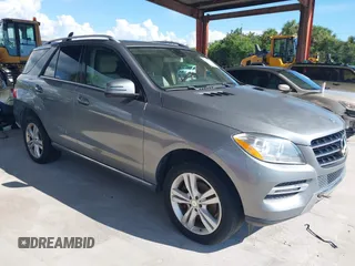 2014 Mercedes-Benz M 350 with VIN 4JGDA2EB6EA275759, listed as a IAAI auction lot 40403071 with 75,095 mi miles and . Bid and sale history available at DreamBid. Image 1.