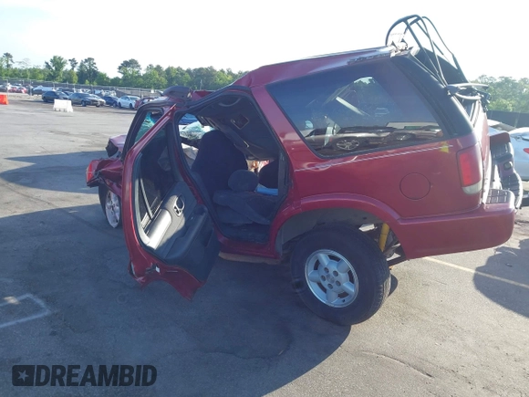 2000 Chevrolet Blazer LS z VIN 1GNDT13W6YK162818, wystawiony jako IAAI lot #42161533 z przebiegiem Nie podano mil oraz . Historia ofert i sprzedaży dostępna na DreamBid. Obrazek 3.