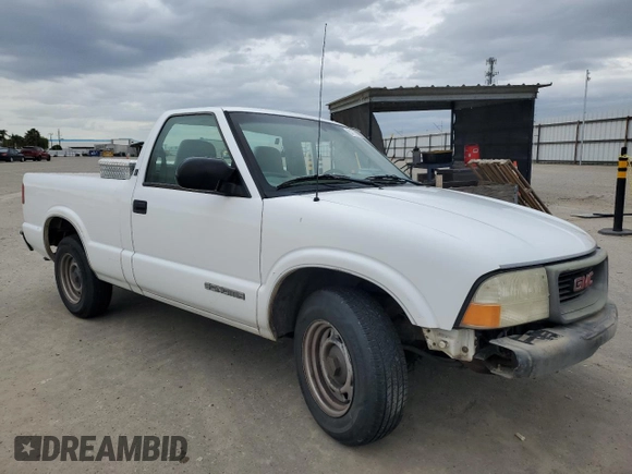 1998 GMC Sonoma with VIN 1GTCS1447WK523961, listed as a Copart auction lot 51176315 with 196,908 mi miles and Salvage Title. Bid and sale history available at carsss.com. Image 4.