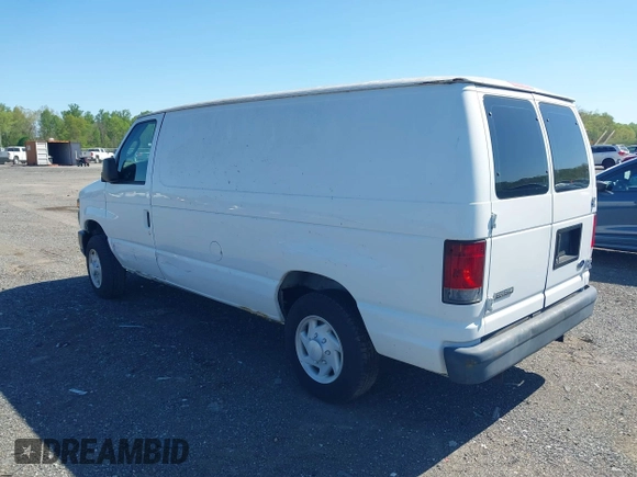 2008 Ford Econoline Cargo Commercial with VIN 1FTNE14W58DB12602, listed as a IAAI auction lot 42132156 with 201,448 mi miles. Bid and sale history available at carsss.com. Image 3.