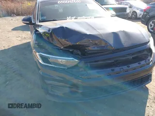 2019 Volkswagen Jetta GLI S z VIN 3VW5T7BU1KM156888, wystawiony jako IAAI lot #40778065 z przebiegiem 97 114 mil mil oraz . Historia ofert i sprzedaży dostępna na DreamBid. Obrazek 6.