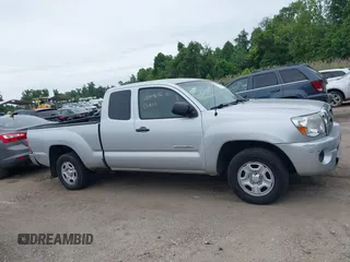 2006 Toyota Tacoma z VIN 5TETX22N26Z178272, wystawiony jako IAAI lot #42359672 z przebiegiem 414 561 mil mil oraz . Historia ofert i sprzedaży dostępna na DreamBid. Obrazek 13.
