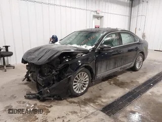 2016 Volkswagen Passat SE with VIN 1VWBS7A33GC056668, listed as a IAAI auction lot 41544363 with 120,605 mi miles and . Bid and sale history available at DreamBid. Image 2.
