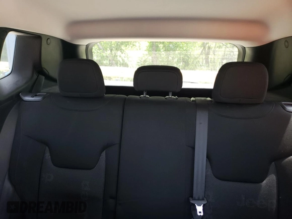 2015 Jeep Renegade Latitude z VIN ZACCJBBT8FPC34032, wystawiony jako Copart lot #56787175 z przebiegiem 106 252 mil mil oraz Szkoda całkowita • Salvage title. Historia ofert i sprzedaży dostępna na DreamBid. Obrazek 10.