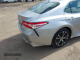2020 Toyota Camry SE with VIN 4T1G11AKXLU941014, listed as a IAAI auction lot 41623517 with 109,172 mi miles. Bid and sale history available at carsss.com. Image 4.