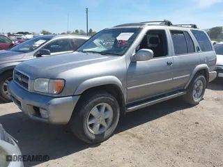2001 Nissan Pathfinder SE with VIN JN8DR09Y41W587712, listed as a IAAI auction lot 41859316 with 196,342 mi miles. Bid and sale history available at carsss.com. Image 2.