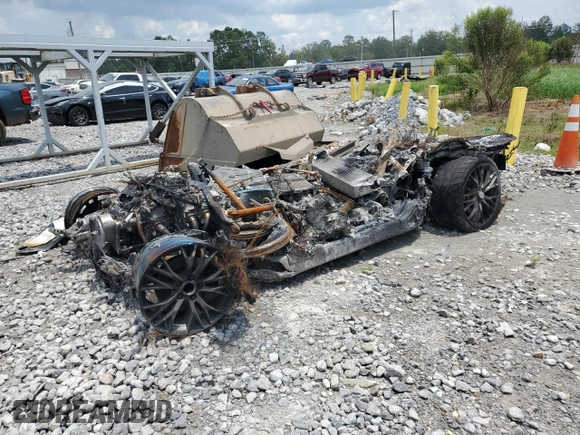 2016 Chevrolet Corvette 1LT with VIN 1G1YB2D71G5105538, listed as a Copart auction lot 64877864 with 0 mi miles and Non Repairable. Bid and sale history available at carsss.com. Image 1.