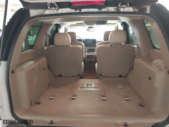 2005 Chevrolet Tahoe Z71 with VIN 1GNEC13TX5R173365, listed as a IAAI auction lot 41630555 with 188,675 mi miles. Bid and sale history available at carsss.com. Image 17.