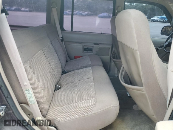 1994 Ford Explorer Eddie Bauer z VIN 1FMDU32X8RUA78299, wystawiony jako Copart lot #56735765 z przebiegiem 678 821 mil mil oraz Szkoda całkowita • Salvage title. Historia ofert i sprzedaży dostępna na DreamBid. Obrazek 11.