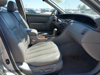 2000 Toyota Avalon XL with VIN 4T1BF28B4YU080945, listed as a IAAI auction lot 42035353 with 116,811 mi miles. Bid and sale history available at carsss.com. Image 5.