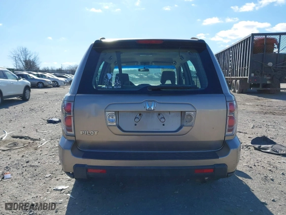 2007 Honda Pilot LX with VIN 5FNYF28127B038187, listed as a IAAI auction lot 41639252 with 149,548 mi miles. Bid and sale history available at carsss.com. Image 15.
