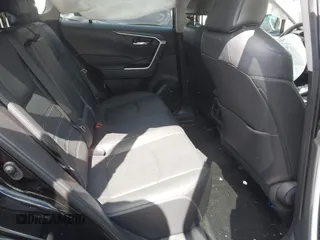 2024 Toyota RAV4 XLE Premium z VIN 2T3C1RFV5RC273009, wystawiony jako IAAI lot #42203695 z przebiegiem 21 641 mil mil oraz . Historia ofert i sprzedaży dostępna na DreamBid. Obrazek 8.