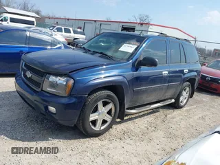 2008 Chevrolet TrailBlazer LT w/3LT with VIN 1GNDT13SX82238036, listed as a IAAI auction lot 41787961 with 188,670 mi miles. Bid and sale history available at carsss.com. Image 2.