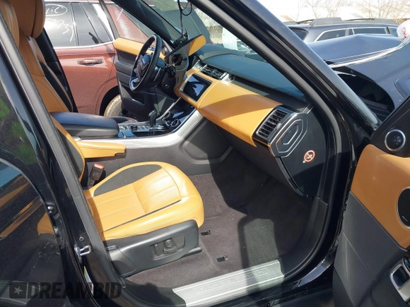 2018 Land Rover Range Rover Sport with VIN SALWR2RE2JA800328, listed as a IAAI auction lot 41758705 with 91,272 mi miles and . Bid and sale history available at DreamBid. Image 5.