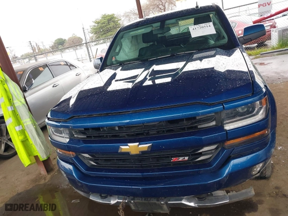 2016 Chevrolet Silverado 1500 LT with VIN 3GCUKREC6GG266485, listed as a IAAI auction lot 41720514 with 105,464 mi miles. Bid and sale history available at carsss.com. Image 12.