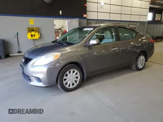 2012 Nissan Versa SL with VIN 3N1CN7AP3CL884299, listed as a Copart auction lot 49767595 with 184,242 mi miles and Salvage Title. Bid and sale history available at carsss.com. Image 1.