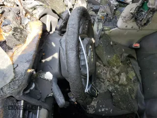2018 Toyota Camry LE с VIN 4T1B11HK6JU573623, выставлен на аукционе Copart как лот 49834635 с пробегом Не указан миль и На запчасти • Non repairable. История ставок и продаж доступна на DreamBid. Изображение 7.