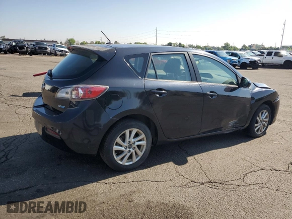 2013 Mazda 3 i Touring z VIN JM1BL1L77D1727442, wystawiony jako Copart lot #60340475 z przebiegiem 108 302 mil mil oraz Czysty tytuł • Clean title. Historia ofert i sprzedaży dostępna na DreamBid. Obrazek 3.