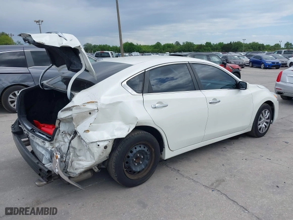 2015 Nissan Altima 2.5 with VIN 1N4AL3AP9FC212952, listed as a IAAI auction lot 41953425 with 104,139 mi miles. Bid and sale history available at carsss.com. Image 4.