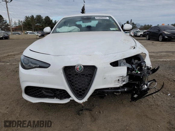 2022 Alfa Romeo Giulia with VIN ZARFANAN8N7652657, listed as a Copart auction lot 41268223 with 0 mi miles. Bid and sale history available at carsss.com. Image 5.